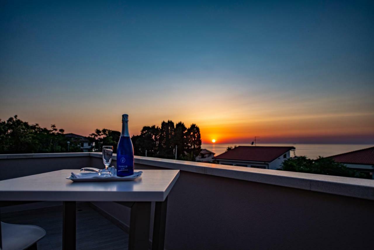 Michelino House Bed & Breakfast Parghelia Eksteriør bilde
